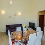 Nada Apartment *